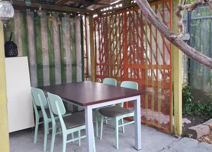 Casa Apusul Soarelui בית הארחה 3*